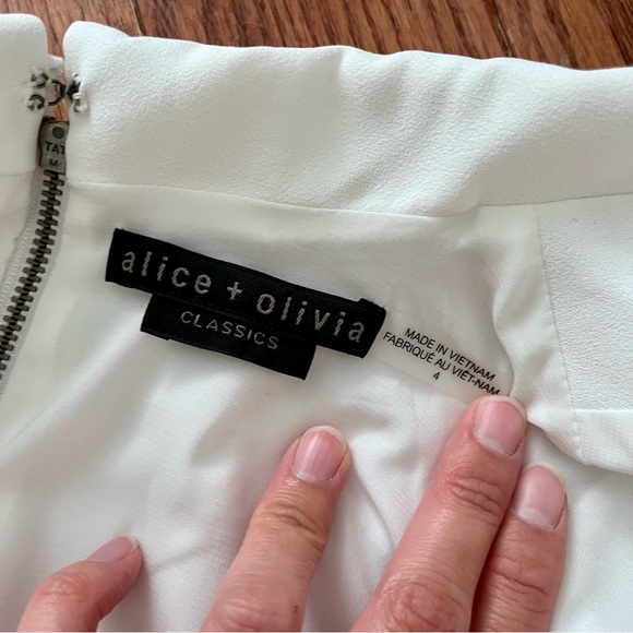 alice + olivia off white kyrie tuxedo skort romper size 4 - Picture 5 of 7